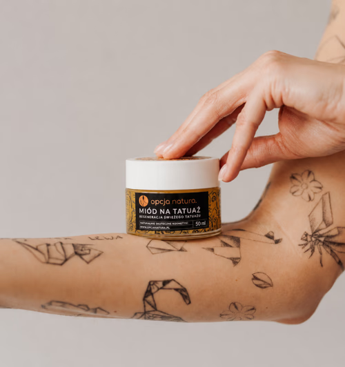 miod na tatuaz Regeneracja swieżego tatuazu opcja natura
